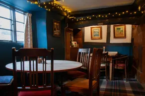 Mason's Arms - Image 4