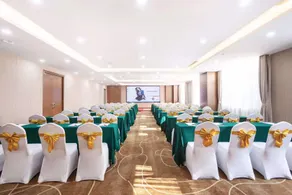 Madison Hotel Weihai Railway Station - Image 3