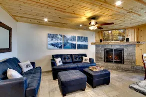 Tall Pine Chalet 3 Bedroom Home - Image 2