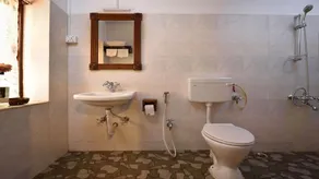 Araliya House 4BHK by Vista Rooms - Image 4
