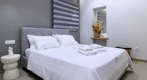 Lepanto Luxe Stay - Image 2