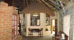 Parrot Lodge - Image 4