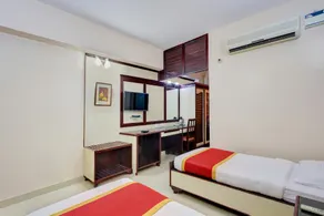 OYO Vaibhav Residency Near Lalbagh Botanical Garden - Image 2