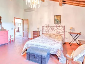 Hilltop Holiday Home in San Miniato with Jacuzzi - Image 2