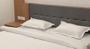 Hotel Midtown - Image 2