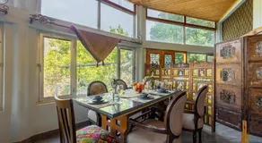 ELIVAAS Signature Zephyr Sierra - 2 BHK Hillside Retreat With Common Pool, Gym & Restaurant - Image 5