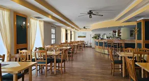 Zamecky Hotel Lednice - Image 3