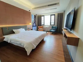 Seaside Holiday Hotel - Image 2