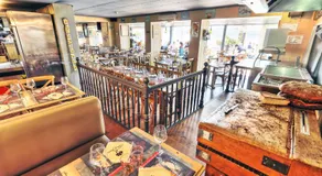 La Table De Jeanne - Hôtel & Restaurant - Image 3