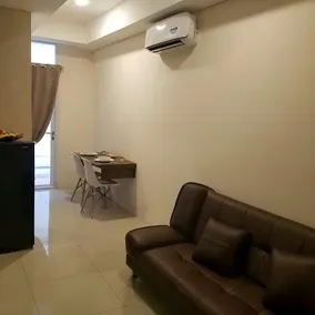 Apartment near Soekarno Hatta Airport  1BR , 38m2 - Image 3