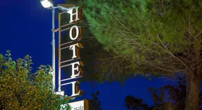 Hotel Casale dei Massimi - Image 4