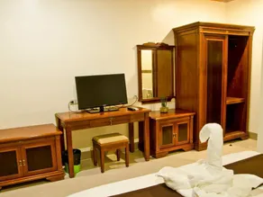 The Premiere Business Hotel - Image 2