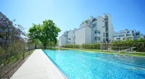 Apartment in upscale district with wellness area - Image 4