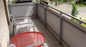 Apartment in Gelb, mit Balkon, Kamin, 50 Schritte zu Radweg, ideal for Long Stay, 4 Singles in Single Rooms - Image 4