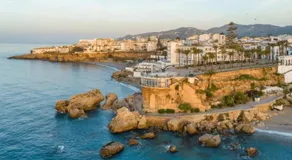 Burriana Playa Carmona Nerja - Image 2