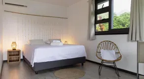 Teahupo'o Swell Lodge Bungalow - Image 2