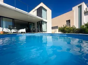 Moderna Villa con piscina en Palma de Mallorca - Image 3