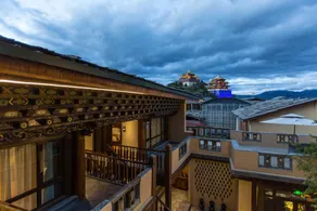 Shangri-La Moon Tibetan Boutique Hotel - Image 3