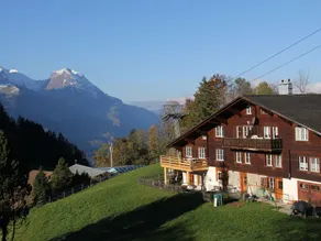 Carefully furnished holiday residence in a typical Berner Oberland house. - Image 2