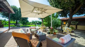 I Lecci Guesthouse - Image 3
