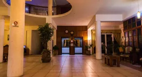 Hotel Marina - Image 2