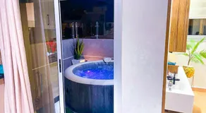 Elite Holiday Home - Luxury & Centric Flat - Image 4