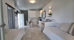 Paros Apartments - Image 2