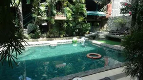 MB's Garden Inn - Image 3