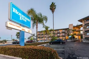 Queencity Inn - Image 3