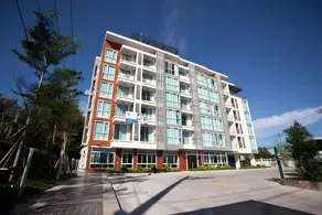 BBG Seaside Luxurious Service Apartment - Image 4