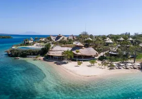Oceanfront Serenity|1BR Hideaway with Beach Access - Image 3