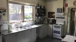 Port Campbell Guesthouse & Flash Packers - Image 4