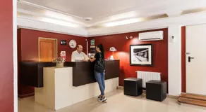Hotel Petit Cordoba - Image 2
