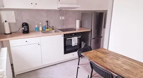 City Apartment - Image 2