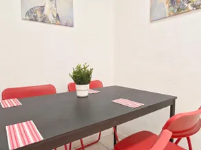 35m2 Marais 2BR Apartment near Pompidou and Metro - Image 4