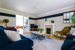 Luxury 6 bedroom house, sleeps 12, family getaway - Image 5