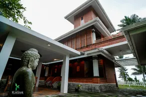 Kailani Beach Resort - Image 5