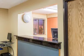 Super 8 By Wyndham Franklin/Middletown Area - Image 3