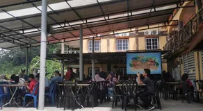 KAMILA MOTEL TELUK SENANGIN - Image 3