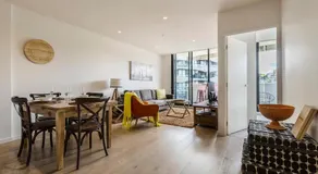 Abbotsford Short Stay Luxury Style & Location - Image 5