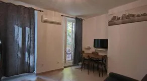 388Paradis08 - Image 2