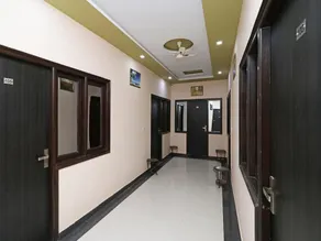 OYO 10133 Hotel Rama Grand HS - Image 2