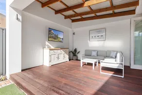 Bluestone Symmetrical Cottage with Outdoor Area - Image 4