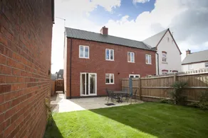 DBS Serviced Apartments - The Stretton - Image 4