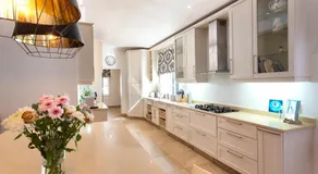 Taunton Manor - Image 3