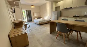 Mangata Seaside Hotel - Image 2