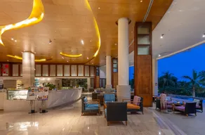 Ocean View Resort Yalong Bay - Image 1