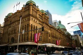 KozyGuru | Surry Hills | Prime Location & Parking - Image 3