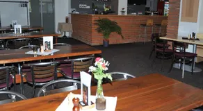 HRADBY hotel a restaurace - Image 5