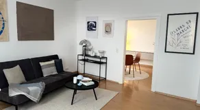 City-Close - King Bed & Free Garage - Image 2